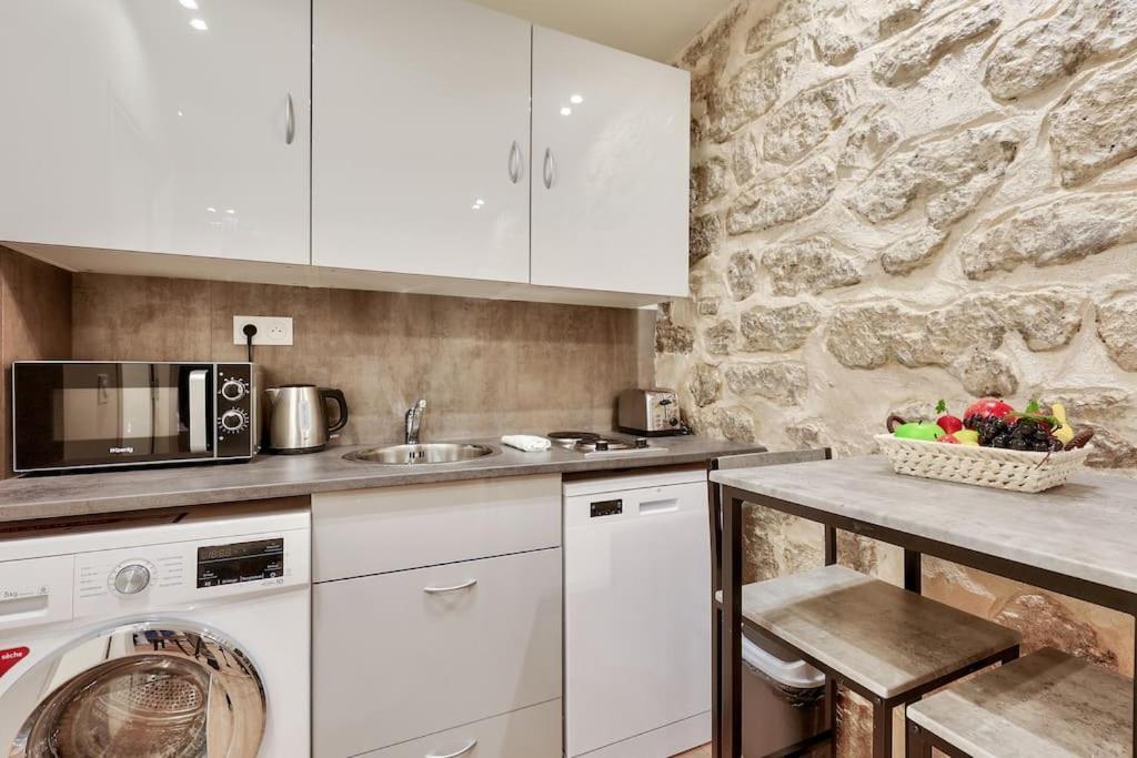 Studio Confortable Au Coeur De Paris Διαμέρισμα Εξωτερικό φωτογραφία